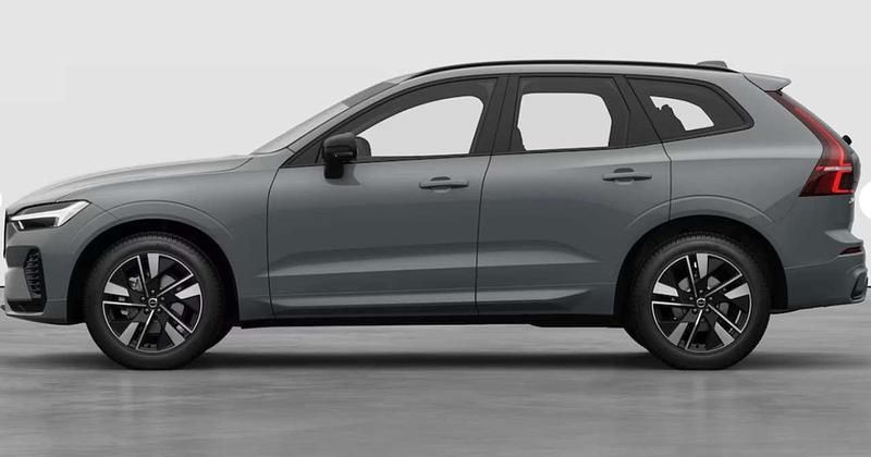 Nuova Volvo XC60 Plus 250 CV (183 kW) 2025 Grigio SUV