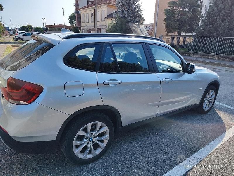 Usata BMW X1 177 CV (130 kW) 2011 Grigio SUV