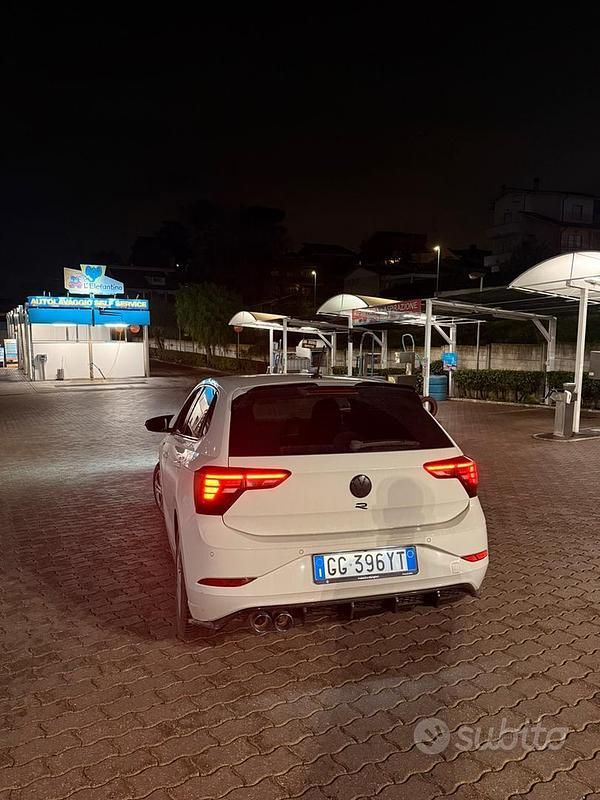Usata VW Polo R-line 95 CV (69 kW) 2021 Bianco Berlina