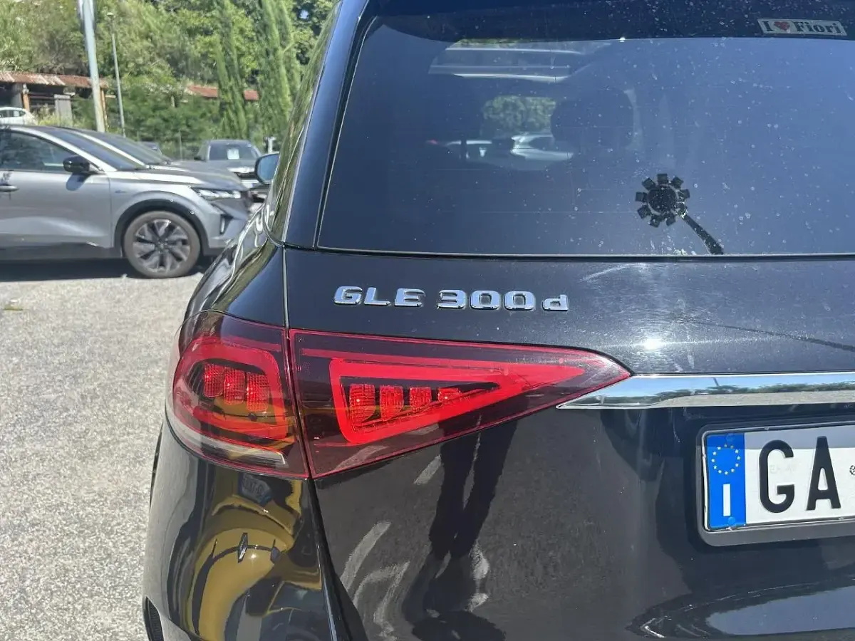 Usata Mercedes GLE300 Premium 245 CV (180 kW) 2020 Nero SUV