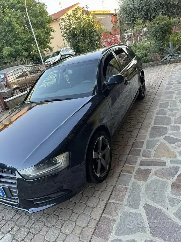 Usata Audi A4 177 CV (130 kW) 2013 Blu Station wagon