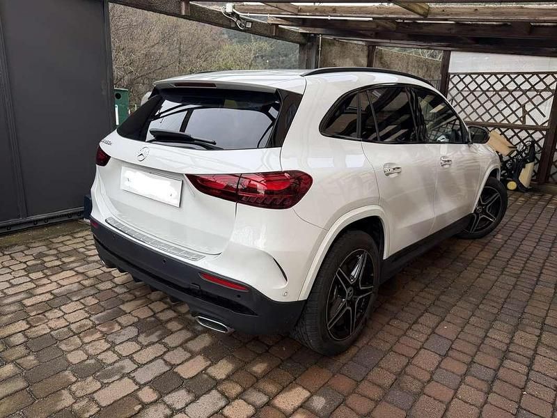 Usata Mercedes GLA200 Advanced Plus 150 CV (110 kW) 2024 Bianco SUV