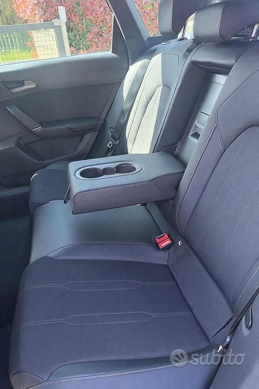 Usata Cupra Leon 150 CV (110 kW) 2024 Grigio Station wagon