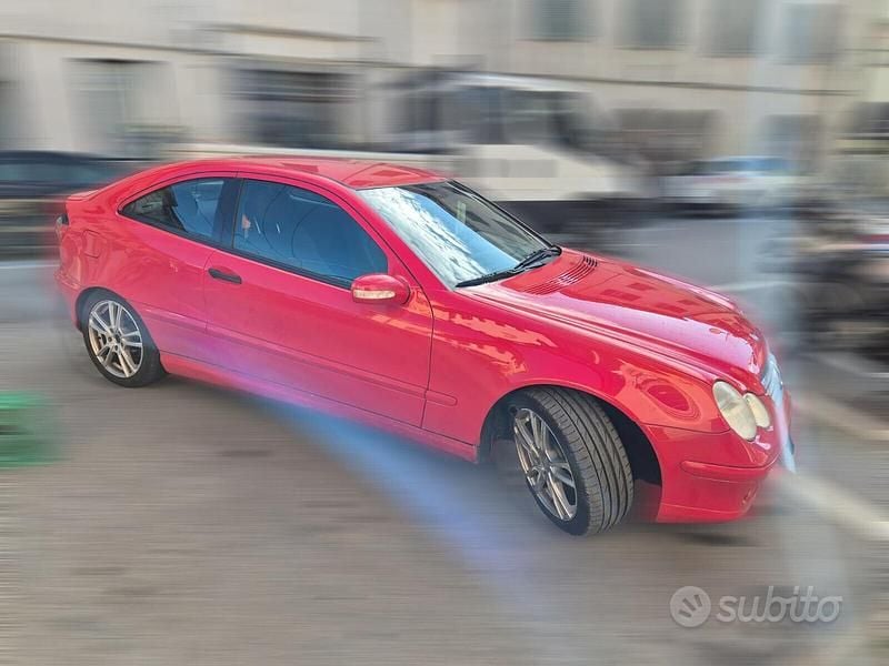 Usata Mercedes CLK200 Elegance 2003 Rosso Coupé