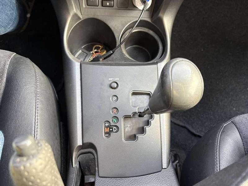 Usata Toyota RAV4 Executive 150 CV (110 kW) 2011 Grigio SUV