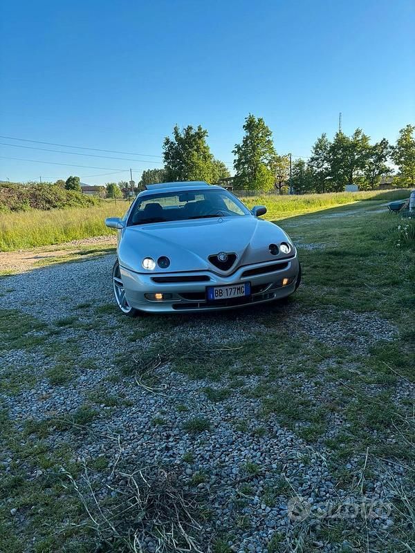 Begagnad Alfa Romeo GTV 144 HK (105 kW) 1999 Sportkupé