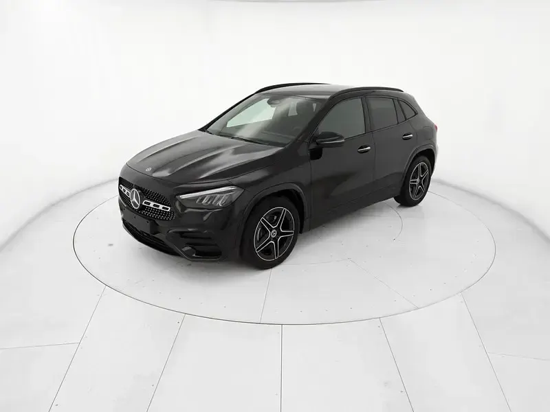 Nuova Mercedes GLA180 AMG line 136 CV (100 kW) 2026 Nero SUV