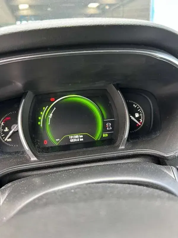 Usata Renault Mégane IV Bose Edition 110 CV (80 kW) 2016 Argento Berlina