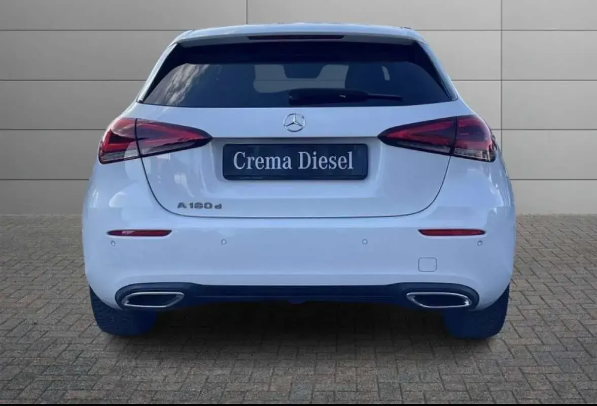 Usata Mercedes A180 116 CV (85 kW) 2019 Bianco Berlina