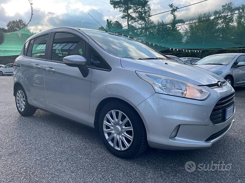 Usata Ford B-MAX 75 CV (55 kW) 2016 Grigio Monovolume