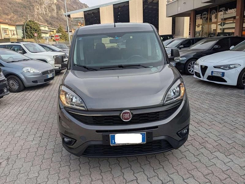 Usata Fiat Doblò Lounge 120 CV (88 kW) 2018 Other Monovolume