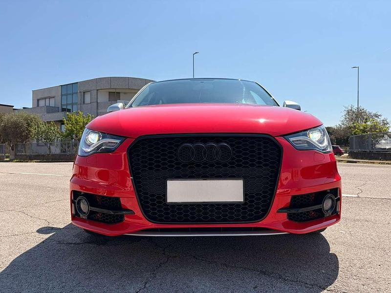 Usata Audi A1 Sportback Ambition 86 CV (63 kW) 2014 Rosso Utilitaria