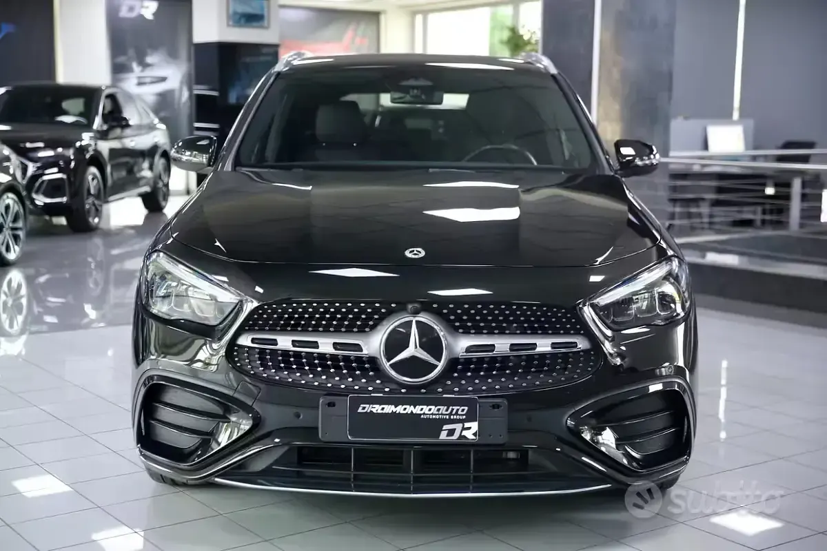 Usata Mercedes GLA180 Advanced Plus 116 CV (85 kW) 2024 Nero SUV
