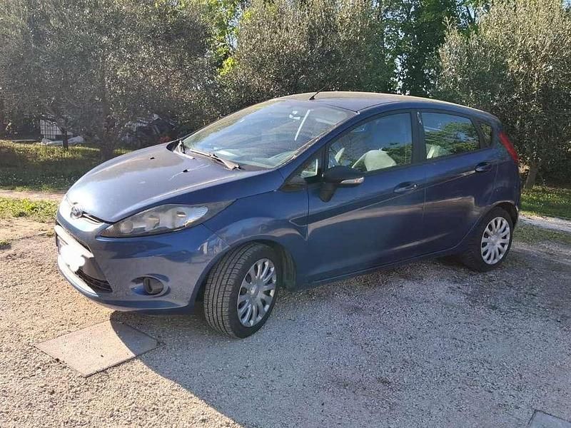 Usata Ford Fiesta 68 CV (50 kW) 2009 Blu/azzurro Utilitaria