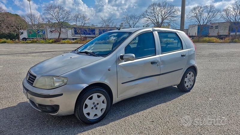 Usata Fiat Punto 2005 Utilitaria