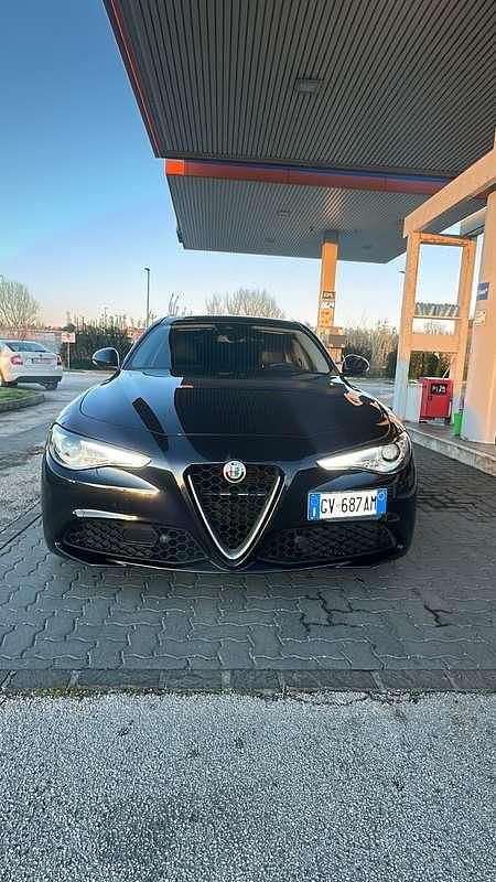 Usata Alfa Romeo Giulia Business 136 CV (100 kW) 2019 Berlina