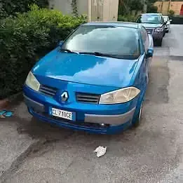 Usata Renault Mégane Cabriolet 135 CV (99 kW) 2004 Bluazzurro Cabrio