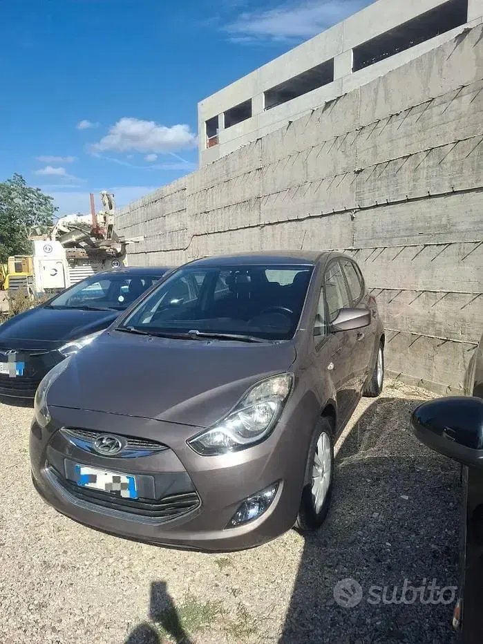 Usata Hyundai ix20 90 CV (66 kW) 2011 Grigio Utilitaria