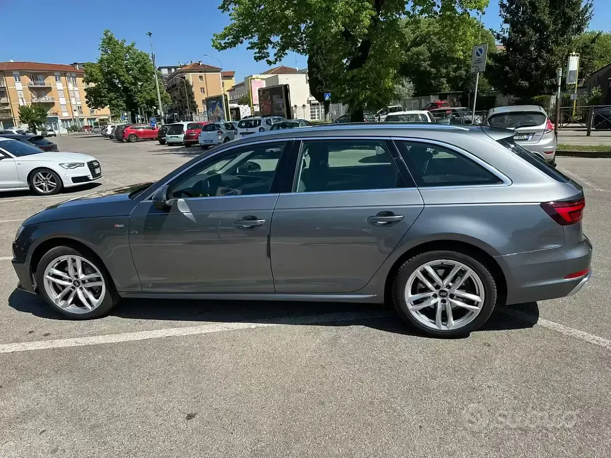 Usata Audi A4 S-Line 190 CV (139 kW) 2019 Grigio Station wagon