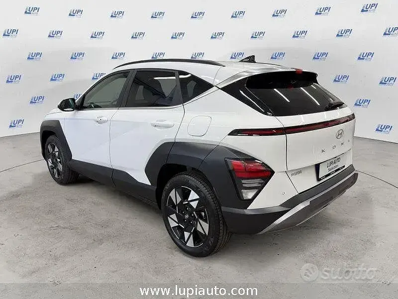 Nuova Hyundai Kona 129 CV (94 kW) 2025 Bianco SUV