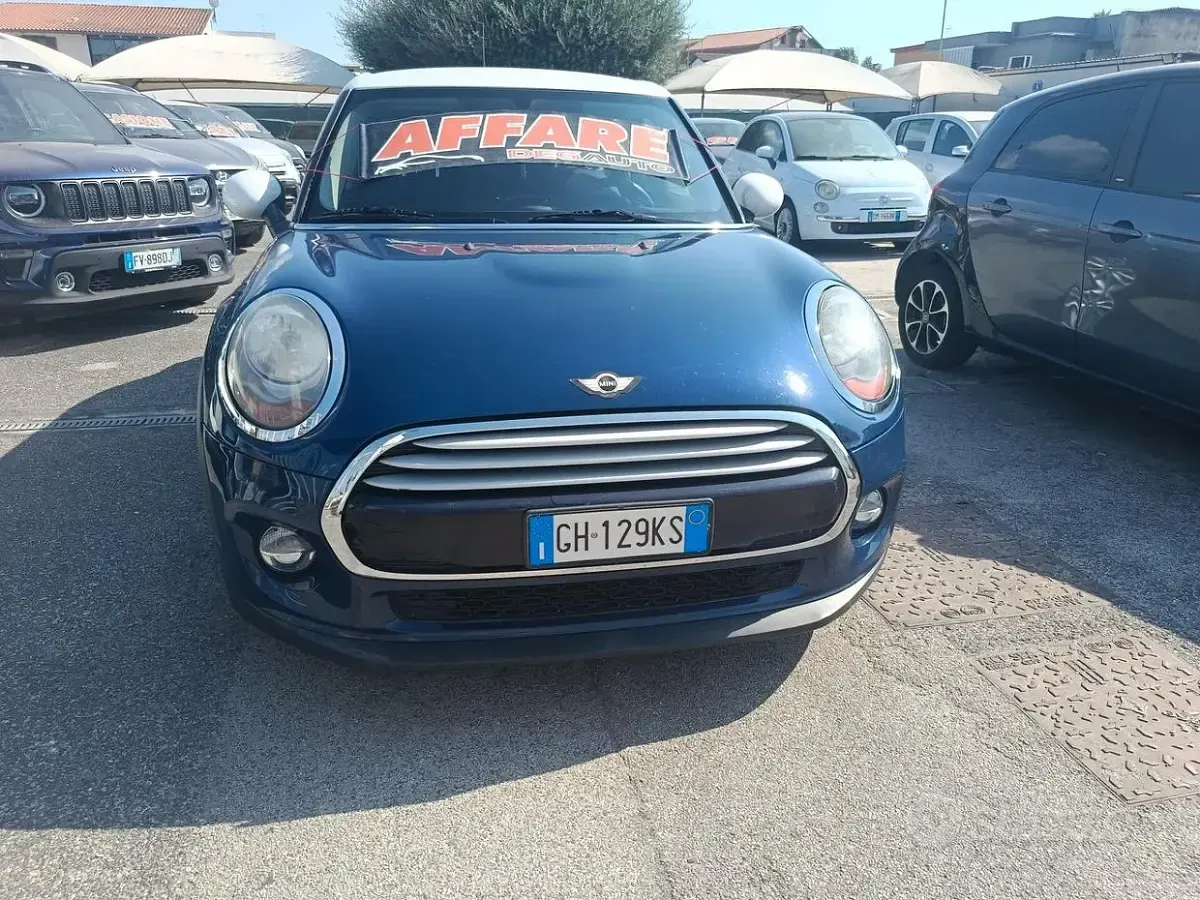 Usata Mini Cooper D 116 CV (85 kW) 2015 Blu Utilitaria