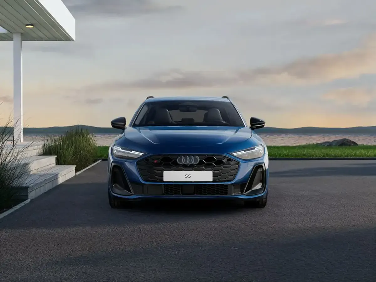 Nuova Audi S5 Sport 367 CV (269 kW) 2026 Blu ascari metallizzato Station wagon