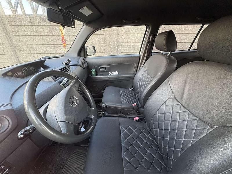 Usata Daihatsu Materia HIRO 91 CV (66 kW) 2007 Monovolume