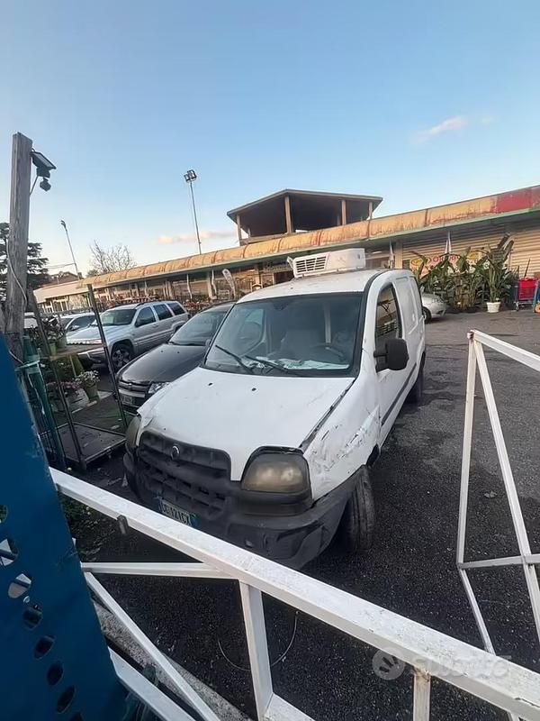 Usata Fiat Doblò 63 CV (46 kW) 2003 Monovolume