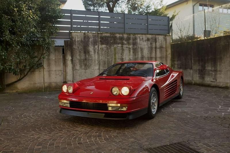 Usata Ferrari Testarossa 390 CV (286 kW) 1985 Rosso Coupé