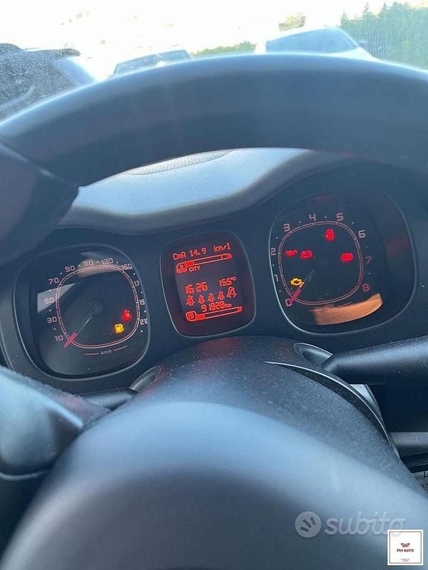 Usata Fiat Panda 4x4 S 79 CV (58 kW) 2017 Grigio chiaro Utilitaria