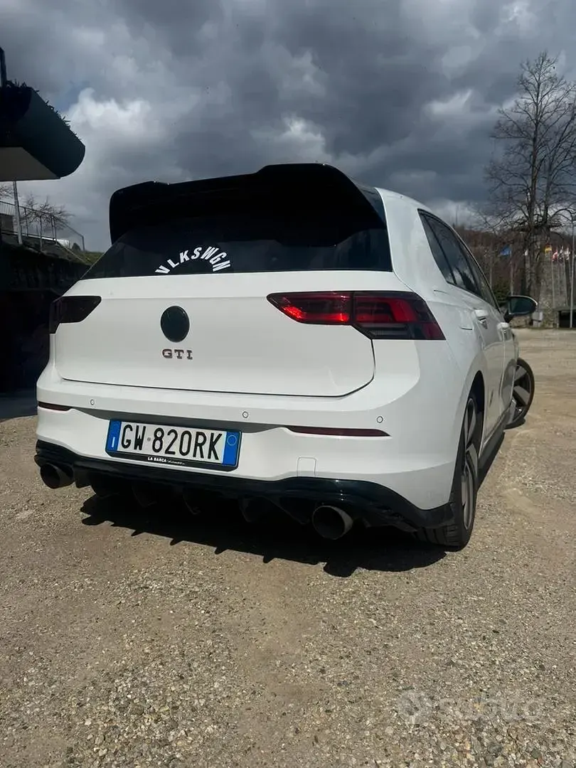 Usata VW Golf VIII GTI 245 CV (180 kW) 2021 Bianco Berlina