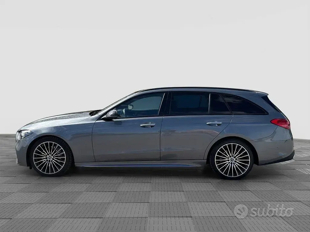 Begagnad Mercedes C300e Premium Plus 265 HK (194 kW) 2023 Grå Kombi