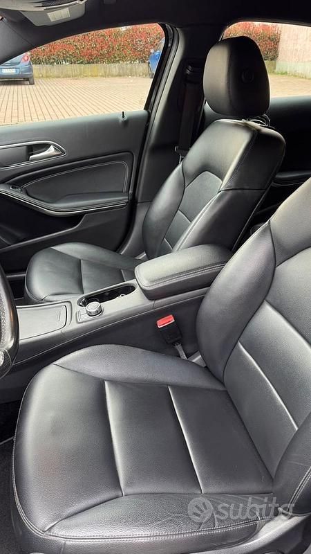 Usata Mercedes A180 2012 Nero Utilitaria