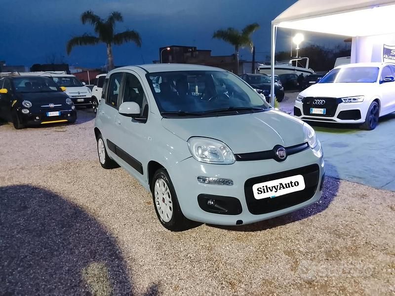 Usata Fiat Panda 69 CV (50 kW) 2019 Grigio Utilitaria