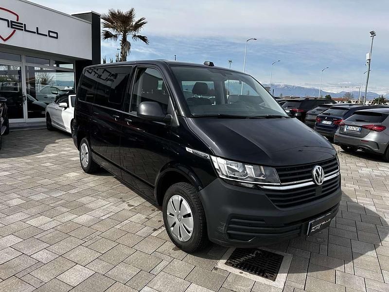 Usata VW Caravelle 150 CV (110 kW) 2022 Nero Furgone