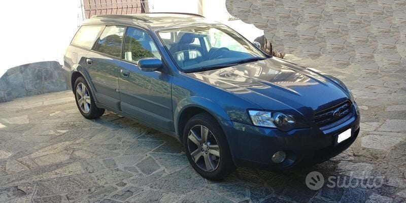 Usata Subaru Outback 245 CV (180 kW) 2008 Blu SUV