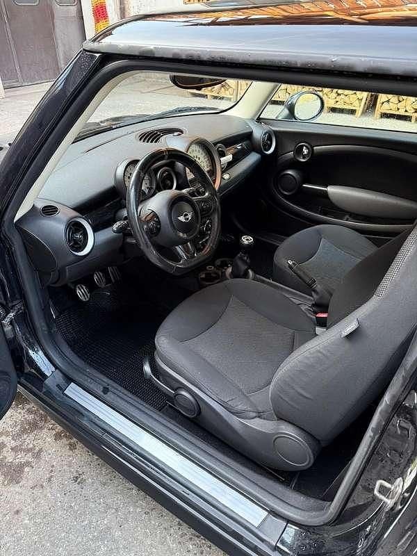 Usata Mini ONE 75 CV (55 kW) 2011 Nero Utilitaria