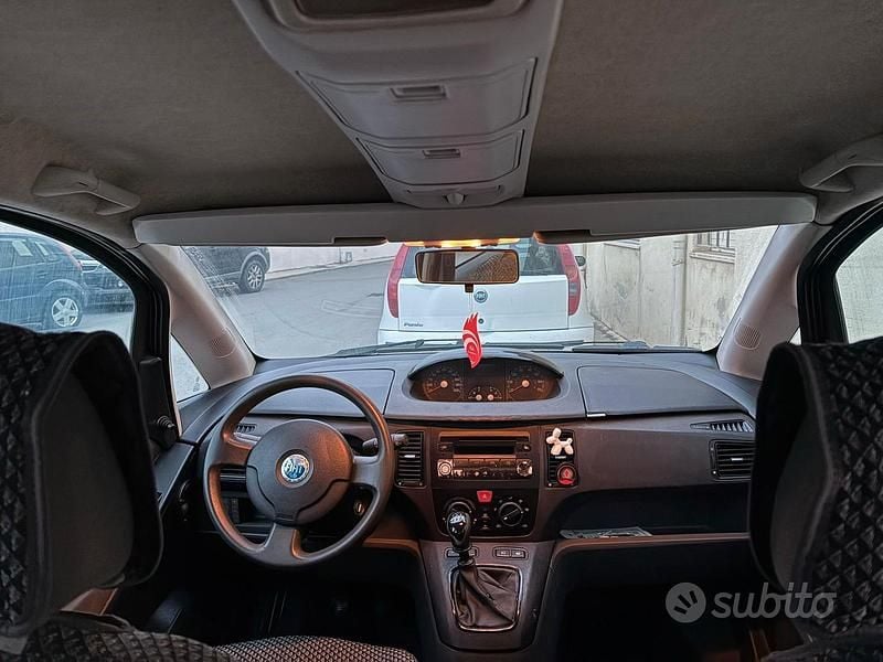 Usata Fiat Idea 79 CV (58 kW) 2005 Monovolume