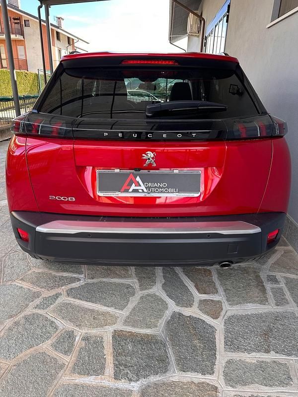 Usata Peugeot 2008 Allure 102 CV (75 kW) 2020 Rosso SUV
