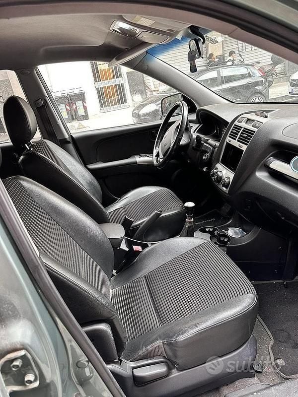 Second-hand Kia Sportage Active 141 CP (103 kW) 2007 Verde SUV