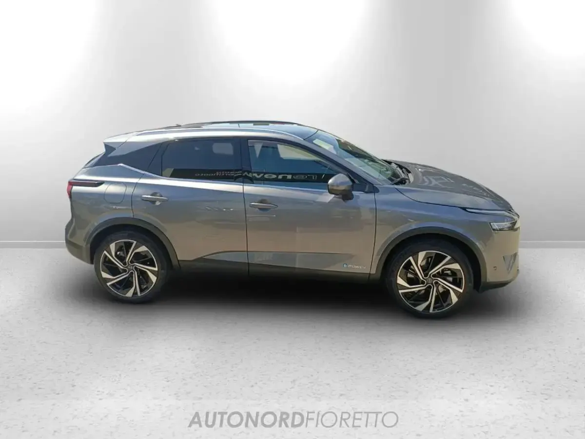 Usata Nissan Qashqai Tekna+ 158 CV (116 kW) 2023 Grigio SUV