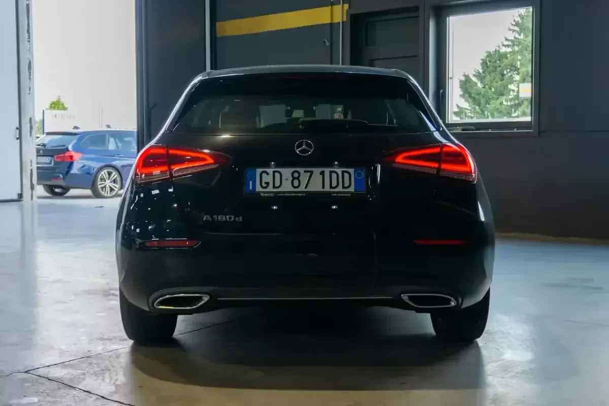 Usata Mercedes A180 Executive 116 CV (85 kW) 2021 Nero Berlina