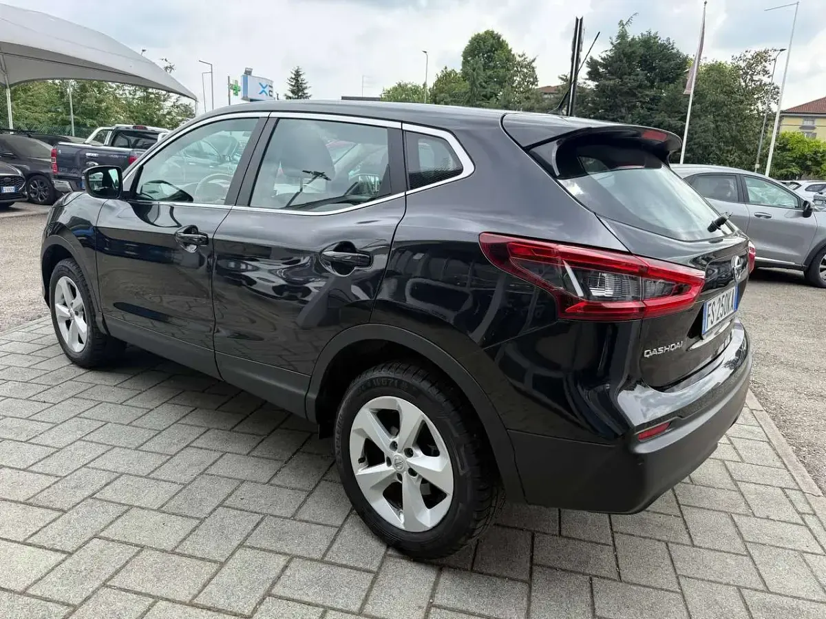 Usata Nissan Qashqai Acenta 110 CV (80 kW) 2019 Nero SUV