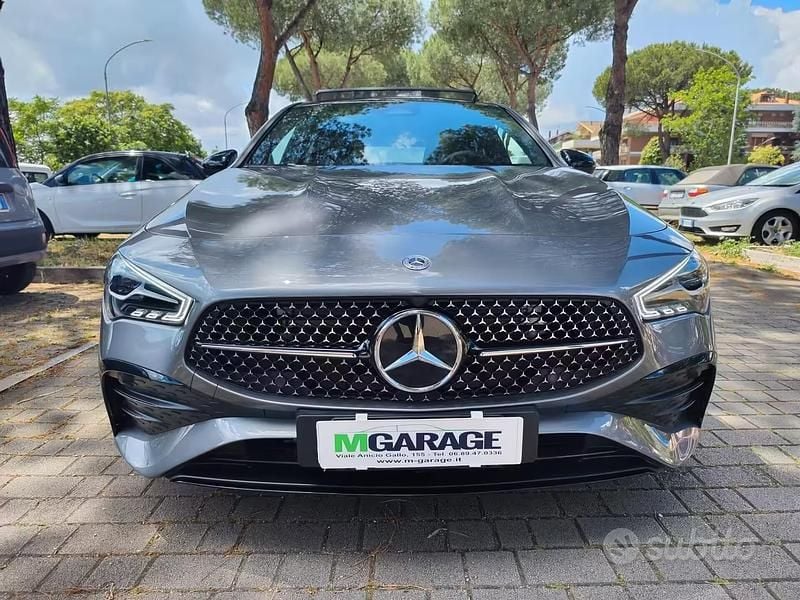 Usata Mercedes CLA220 Premium 190 CV (139 kW) 2024 Grigio Berlina