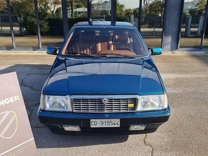 Usata Lancia Thema 215 CV (158 kW) 1987 Verde Berlina