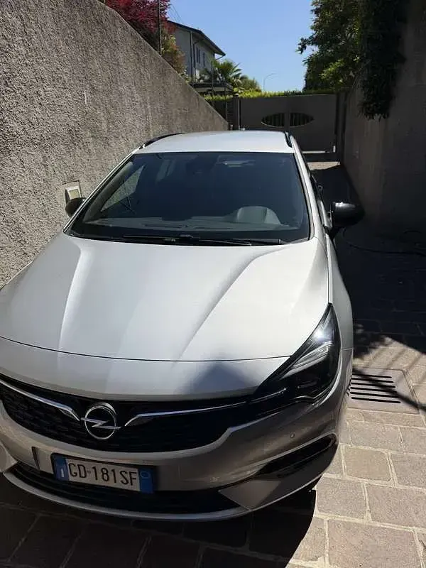 Usata Opel Astra Business Elegance 105 CV (77 kW) 2021 Station wagon