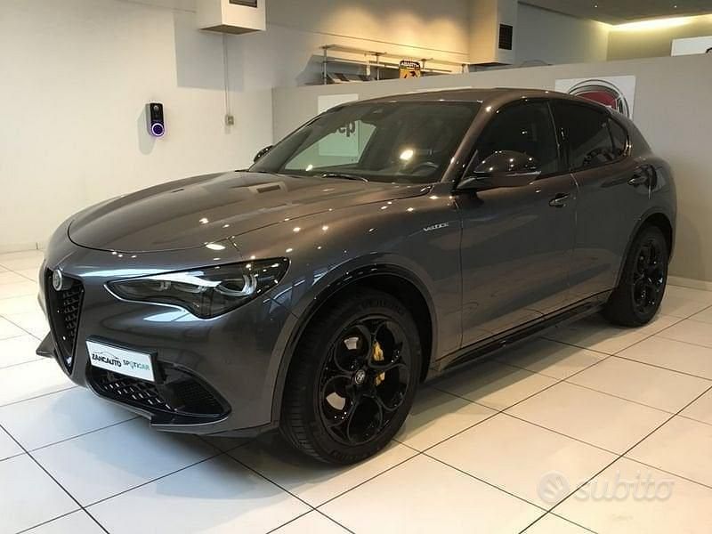 Usata Alfa Romeo Stelvio Veloce 210 CV (154 kW) 2025 Grigio SUV
