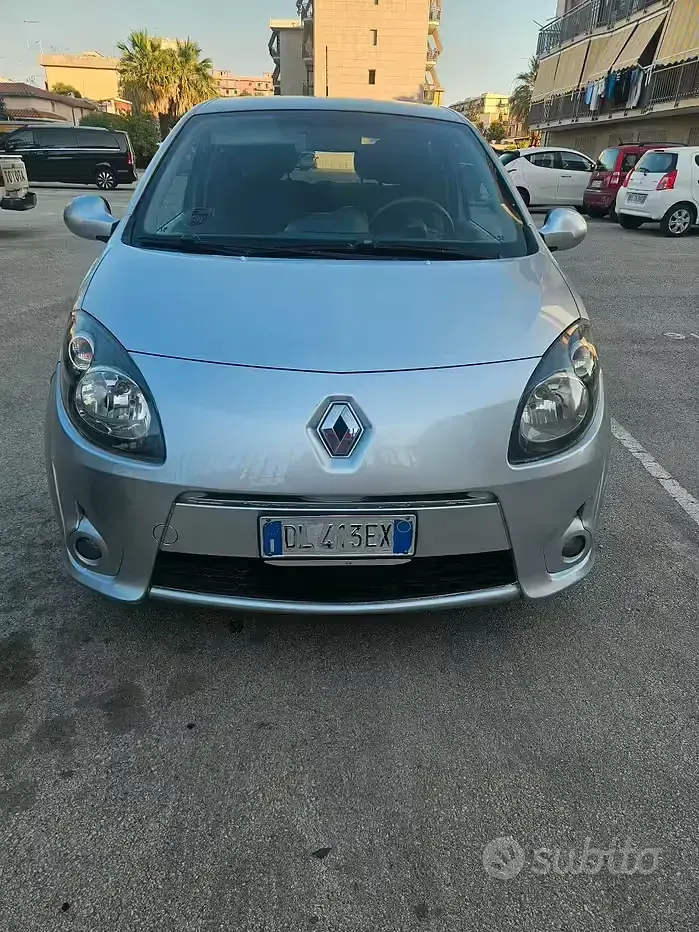Usata Renault Twingo Initiale 75 CV (55 kW) 2007 Grigio Utilitaria