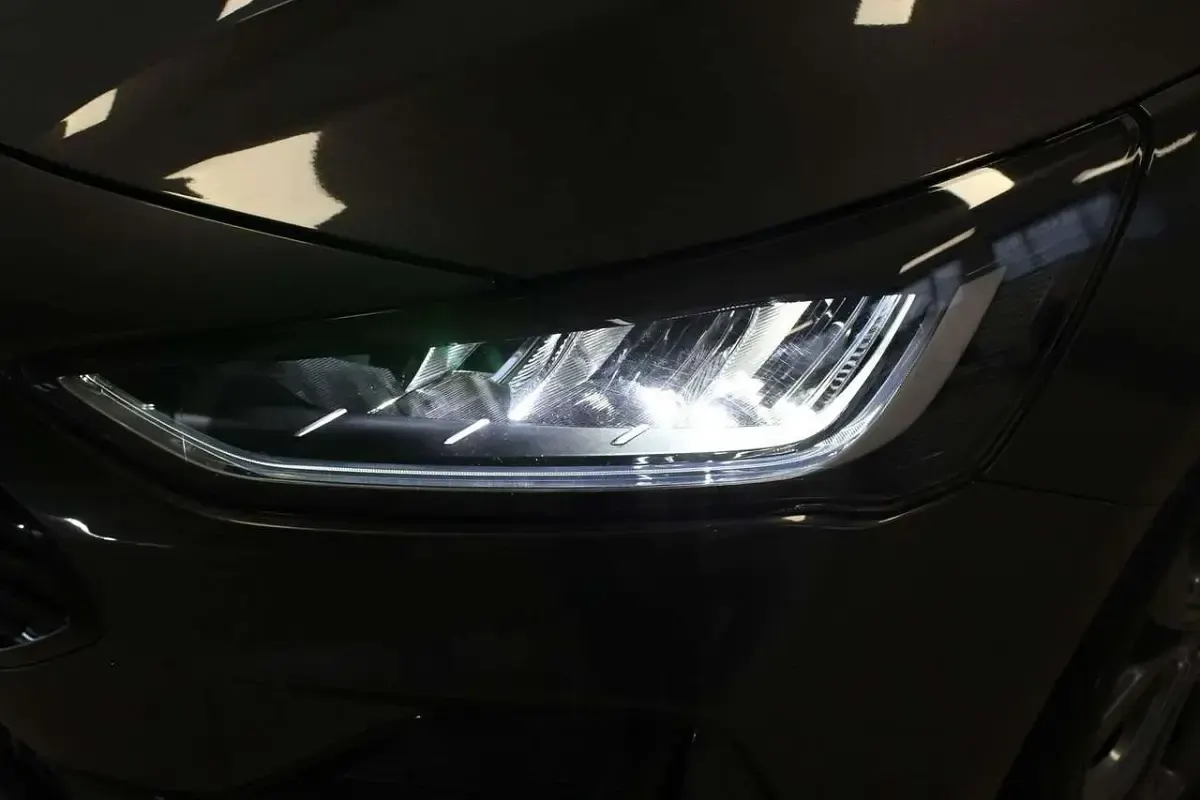 Usata Ford Focus ST-Line 155 CV (114 kW) 2025 Grigio Station wagon
