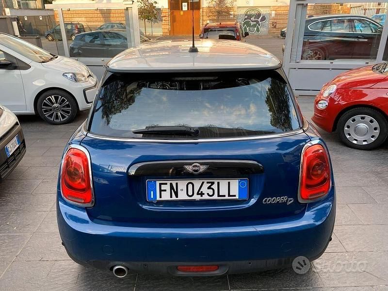 Occasion Mini Cooper D 116 ch (85 kW) 2018 Bleue Citadine